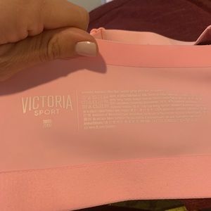 Victoria's Secret Intimates & Sleepwear - Victoria Sport Incredible Knockout Ultra Max 38DD Victoria's Secret Intimates & Sleepwear - Victoria Sport Incredible Knockout Ultra Max 38DD